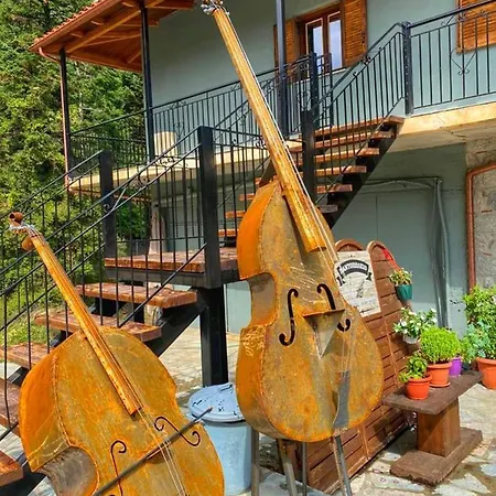 Apartment House Pavliani