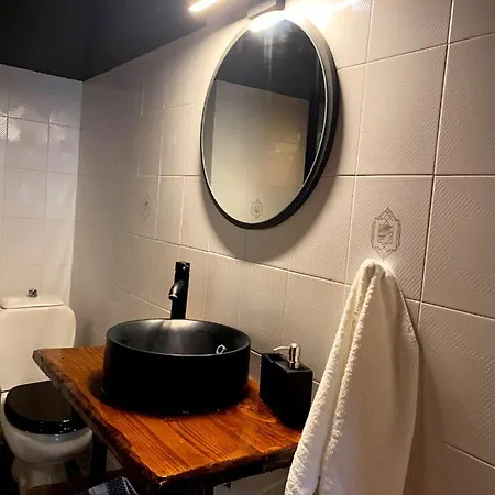 House Apartment *