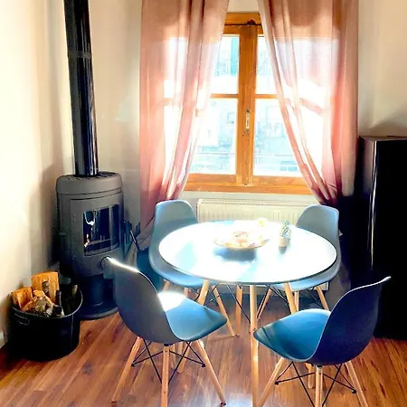 House Apartment *